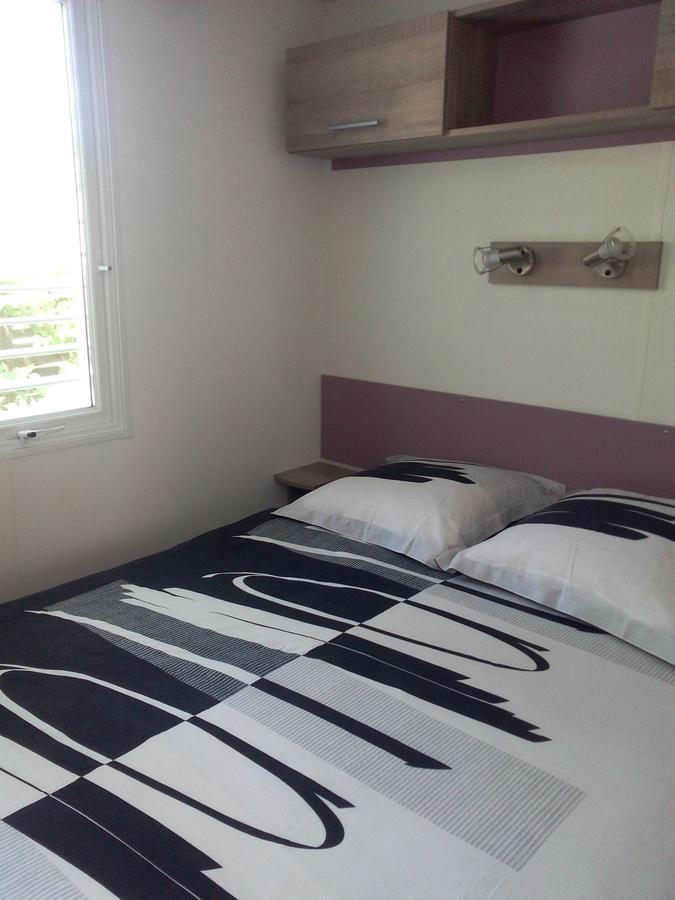 Camping Loisirs Des Groux Mousseaux-sur-Seine Exterior photo