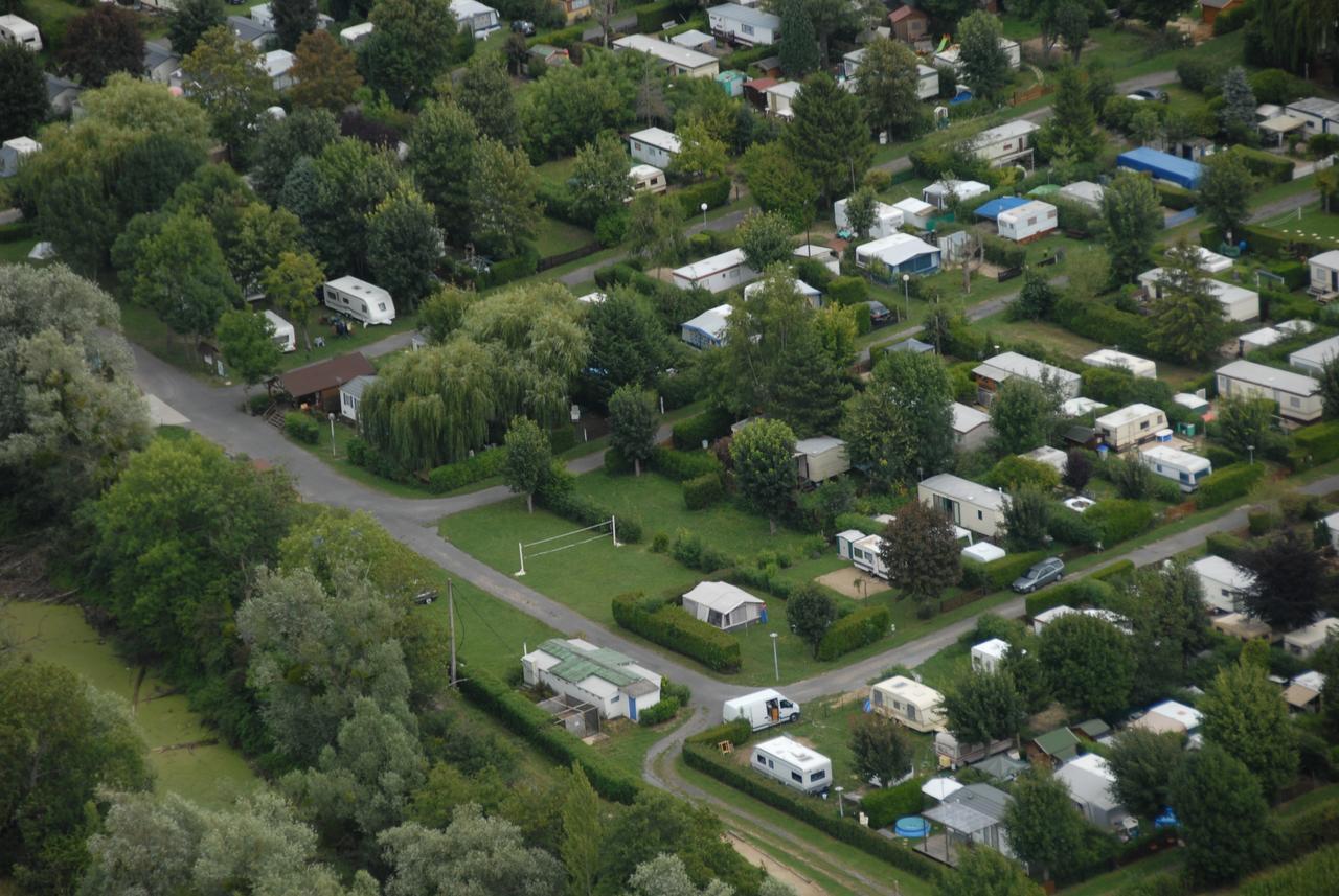 Camping Loisirs Des Groux Hotel Mousseaux-sur-Seine Exterior photo