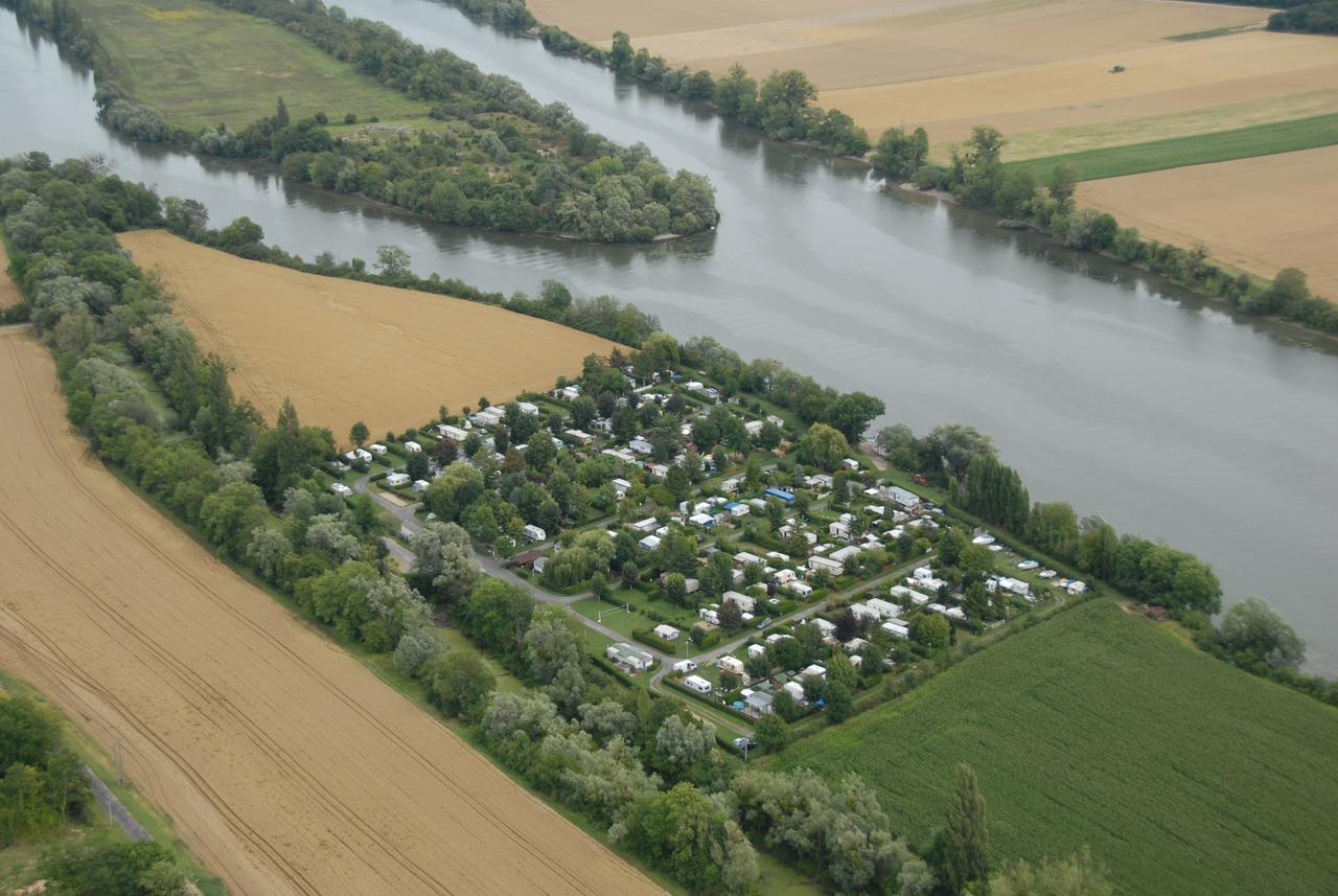 Camping Loisirs Des Groux Hotel Mousseaux-sur-Seine Exterior photo